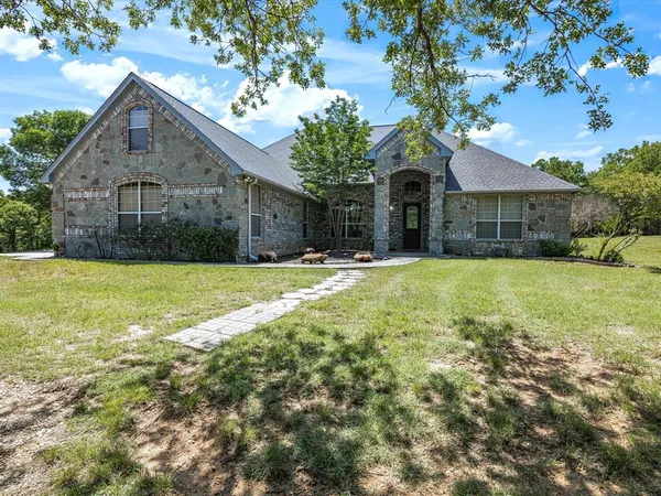 $2,300,000 | 600 County Road 1790, Sunset, TX 76270