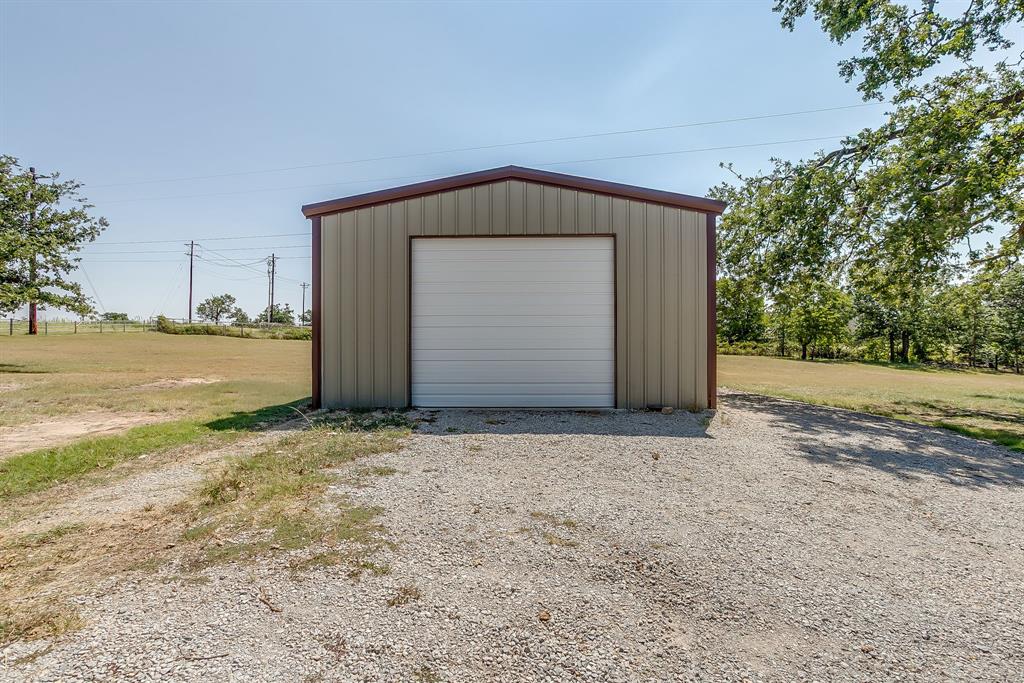 550 Sandlin Lane Springtown, TX 76082 - Photo 32 of 37 Gallery Image 32