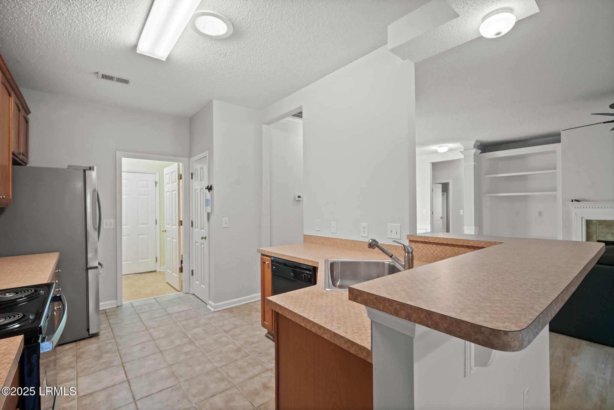 79 Kendall Drive Bluffton, SC 29910 - Photo 12 of 37 26-web-or-mls-10_8-54