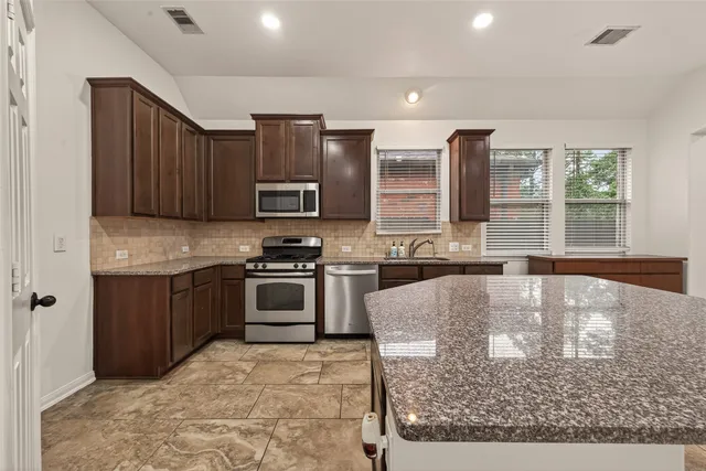 $2,500 | 16131 Keystone Ridge Lane, Houston, TX 77070