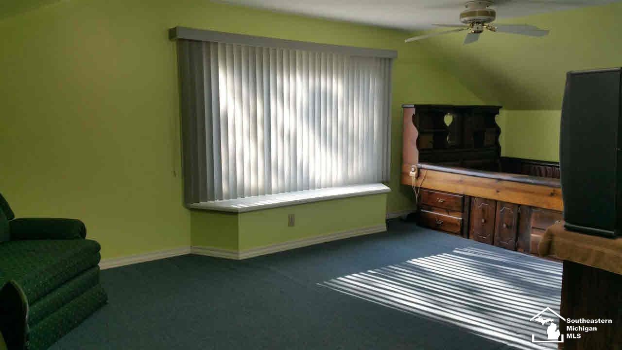 2286 Vivian Road Monroe, MI 48162 - Photo 10 of 17