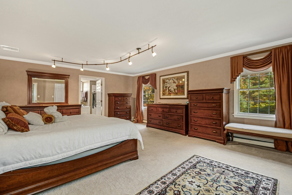 22 Winston Road Holliston, MA 01746 - Photo 22 of 40 Gallery Image 22