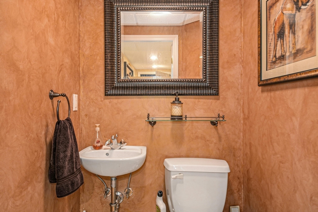 22 Winston Road Holliston, MA 01746 - Photo 40 of 40 Gallery Image 40