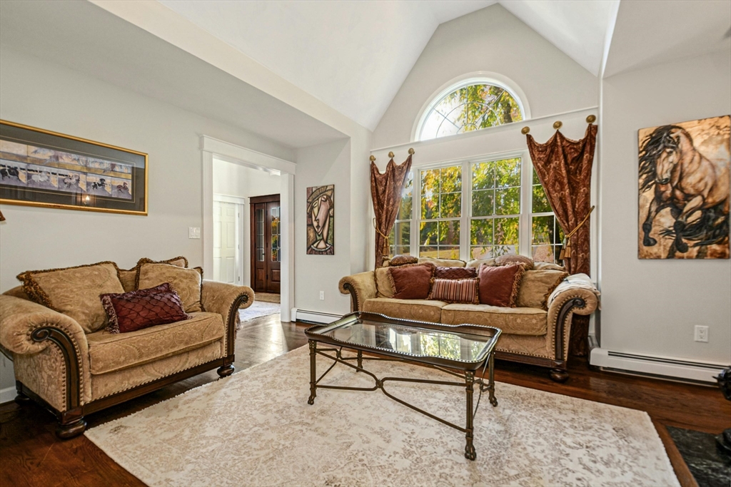 22 Winston Road Holliston, MA 01746 - Photo 5 of 40 Gallery Image 5