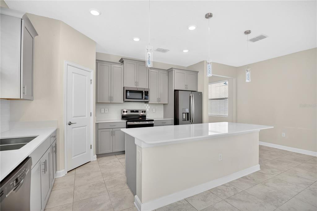 11839 Charades Street Orlando, FL 32832 - Photo 6 of 45