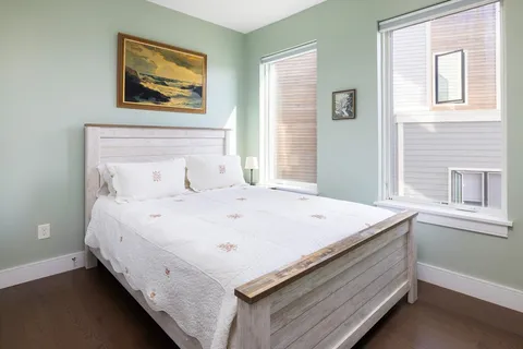 $599,000 | 20 Taft Hill Park, Unit 5, Boston, MA 02131