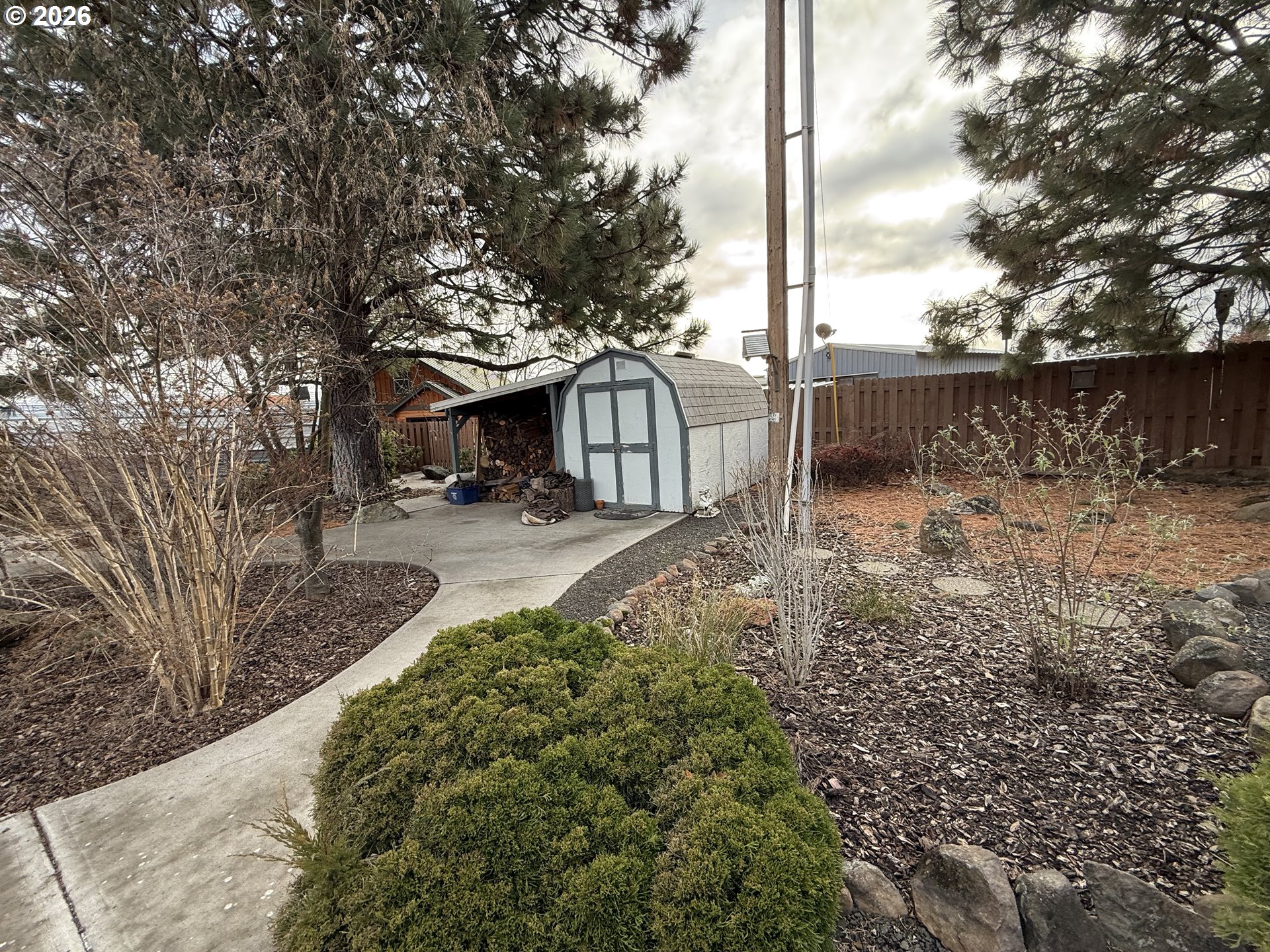 110 South Mike Road Tygh Valley, OR 97063 - Photo 7 of 42 a view of a house with a yard