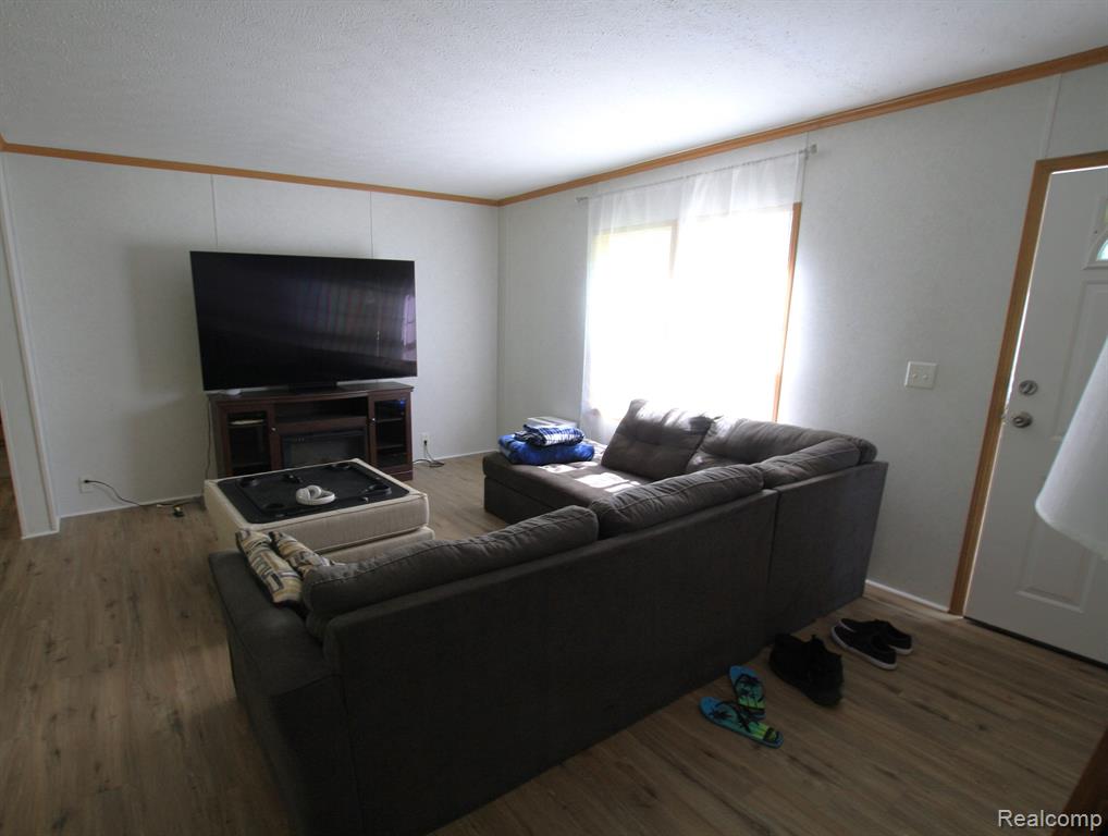6755 Townline Road Birch Run, MI 48415 - Photo 5 of 24 Gallery Image 5