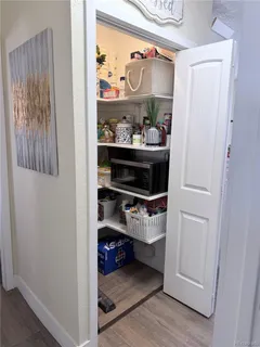 a view of utility room