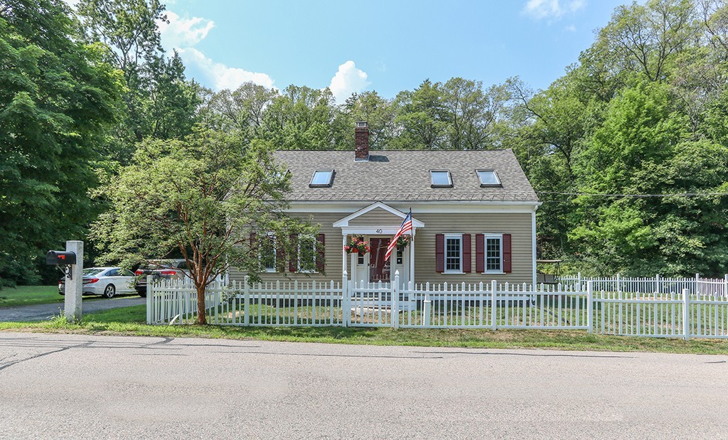 40 Auburn Road Millis, MA 02054 - Photo 1 of 30 Gallery Image 1