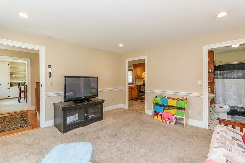40 Auburn Road Millis, MA 02054 - Photo 14 of 30 Gallery Image 14