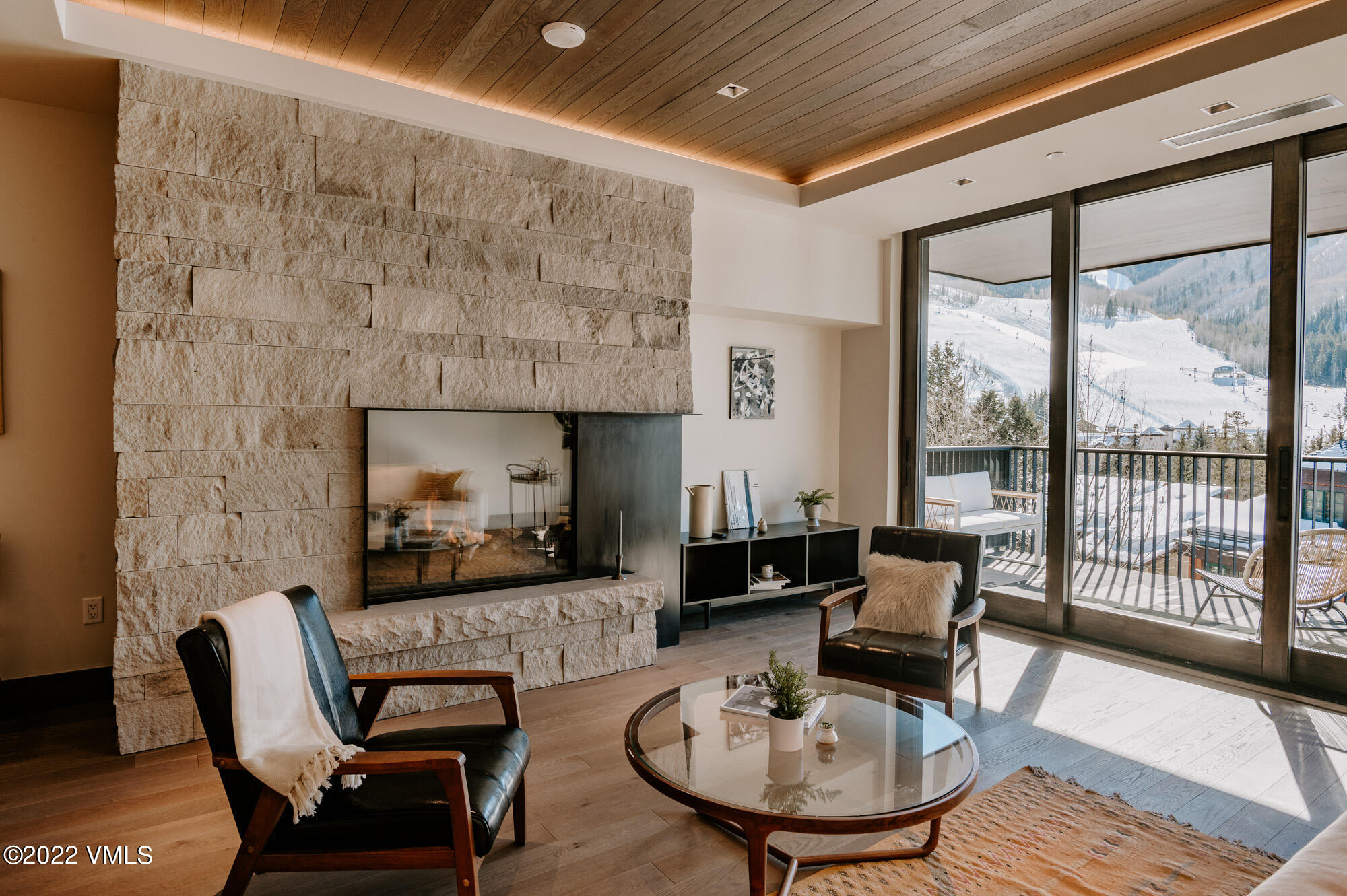 430 South Frontage Road East, Unit 305 Vail, CO 81657 - Photo 3 of 16 430SFrontageRd-305-MLS-012