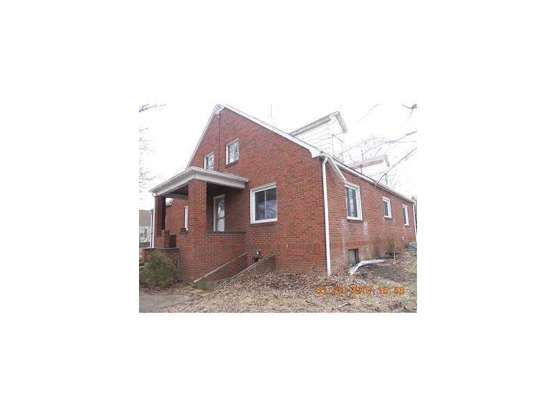 224 Freeport Road Butler, PA 16002 - Photo 2 of 9 Exterior Back.