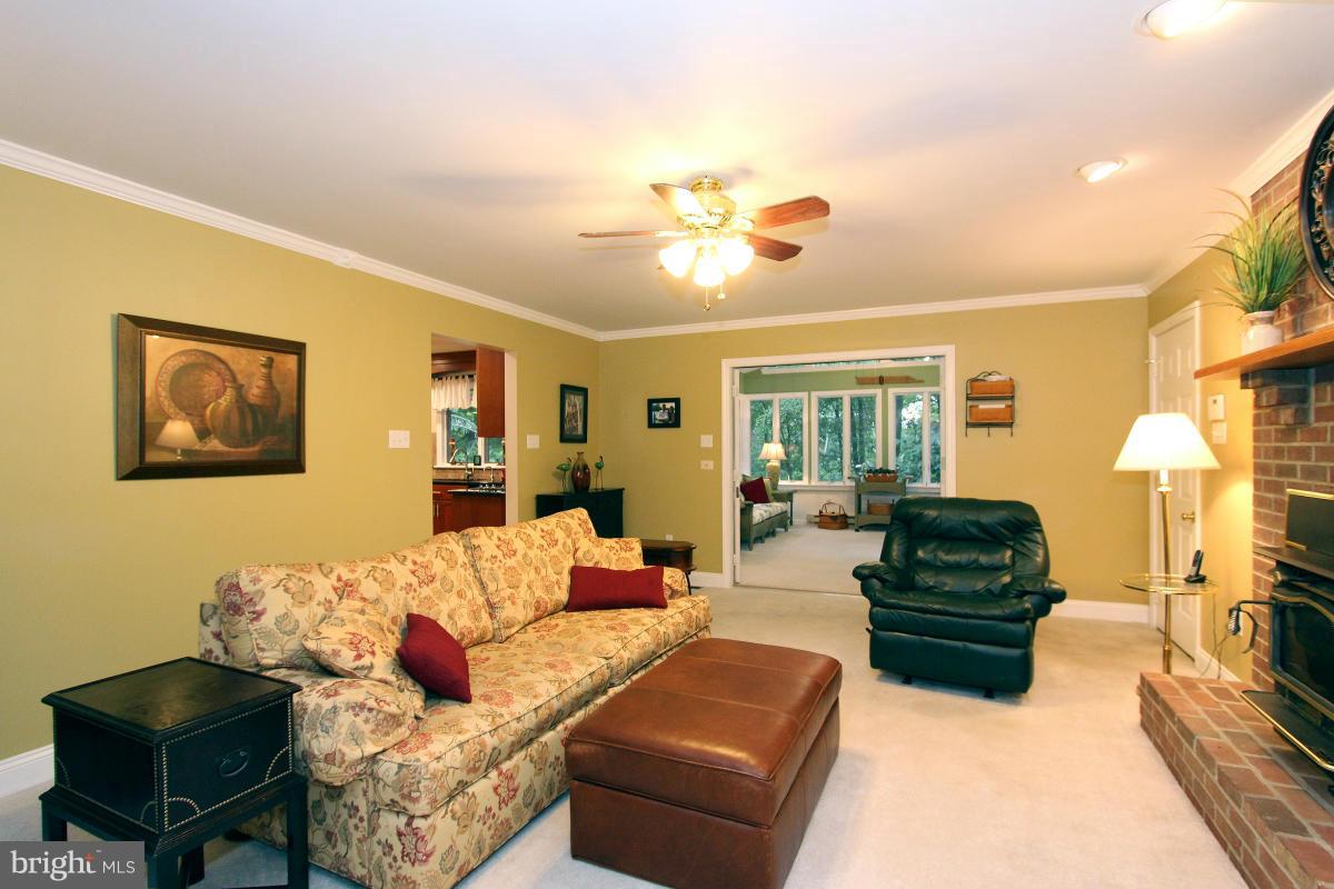 670 Long Corner Road Mount Airy, MD 21771 - Photo 14 of 29 Family Room