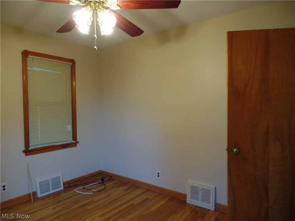 1818 Keystone Road Cleveland, OH 44134 - Photo 14 of 35 Bedroom #2