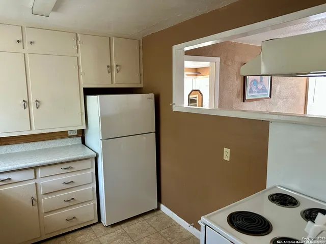 $149,000 | 545 A&b Bensdale, Pleasanton, TX 78064