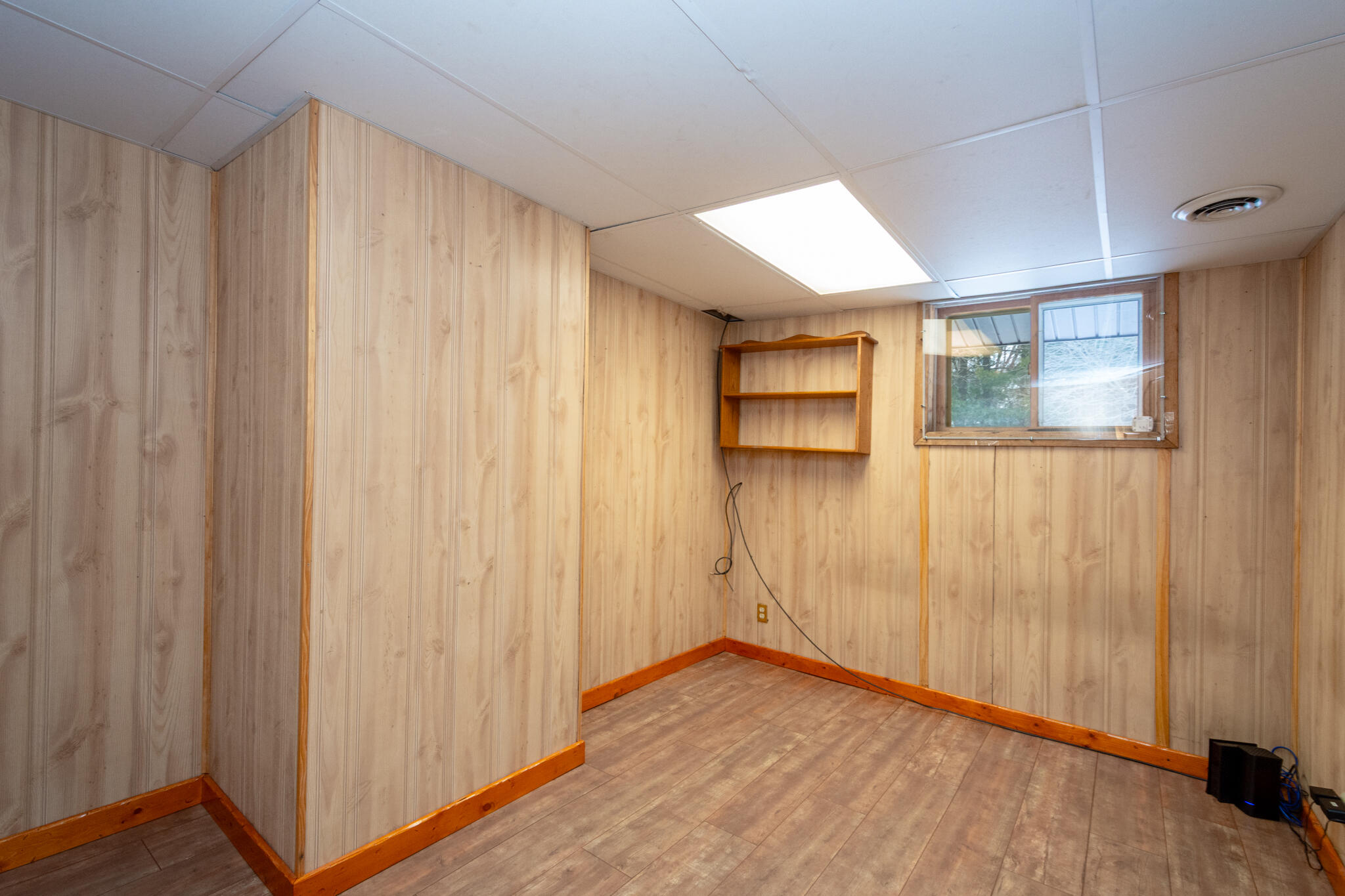 W5198 Pa-Tray Lane Merrill, WI 54452 - Photo 29 of 48 3rd Bedroom