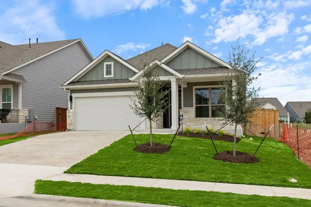 $549,000 | 566 Sage Thrasher Circle, Dripping Springs, TX 78620