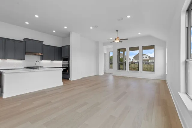 $549,000 | 566 Sage Thrasher Circle, Dripping Springs, TX 78620