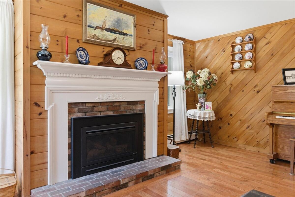 43 Holmes Road Winthrop, ME 04364 - Photo 37 of 78 053-3_living_room_c