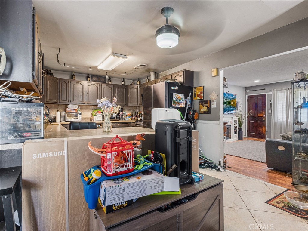 14792 Riata Street Midway City, CA 92655 - Photo 12 of 46