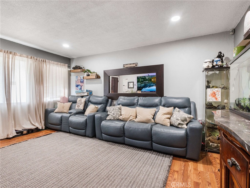14792 Riata Street Midway City, CA 92655 - Photo 13 of 46