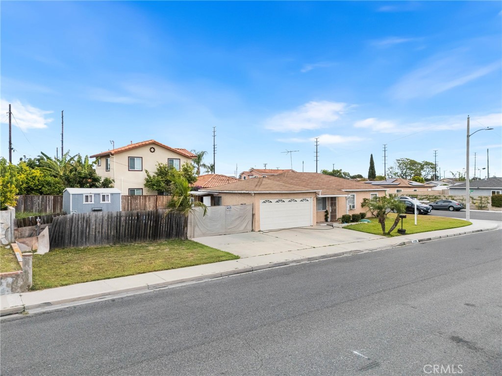 14792 Riata Street Midway City, CA 92655 - Photo 2 of 46