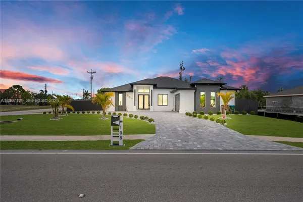 $589,000 | 105 Nelson Road South, Cape Coral, FL 33991