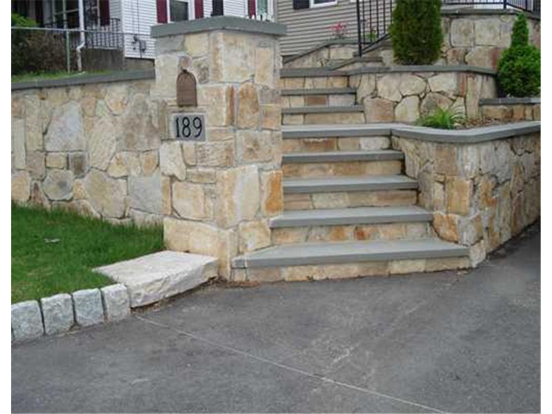 189 Curry Road Cranston, RI 02920 - Photo 3 of 16 Facade/Exterior Front.