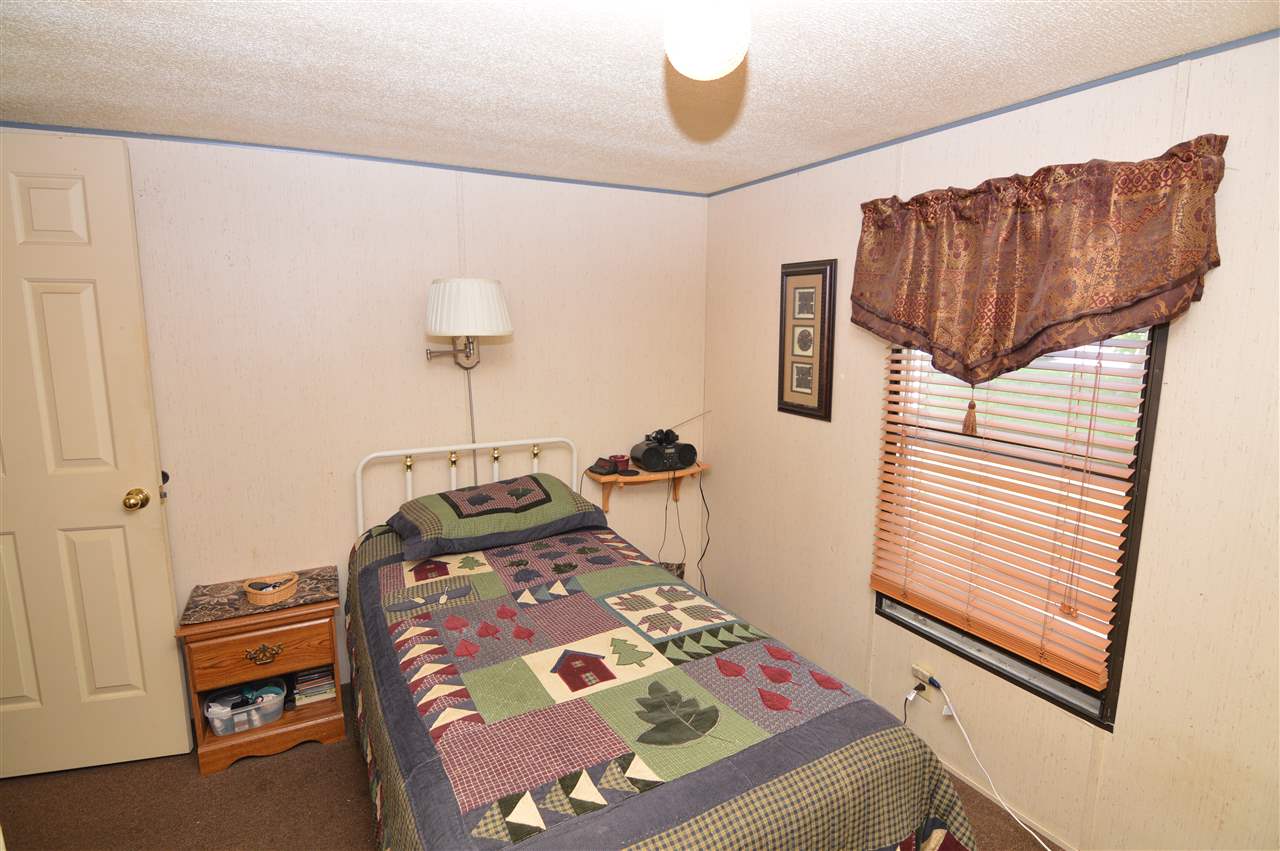 98 Elm Street Epping, NH 03042 - Photo 17 of 28