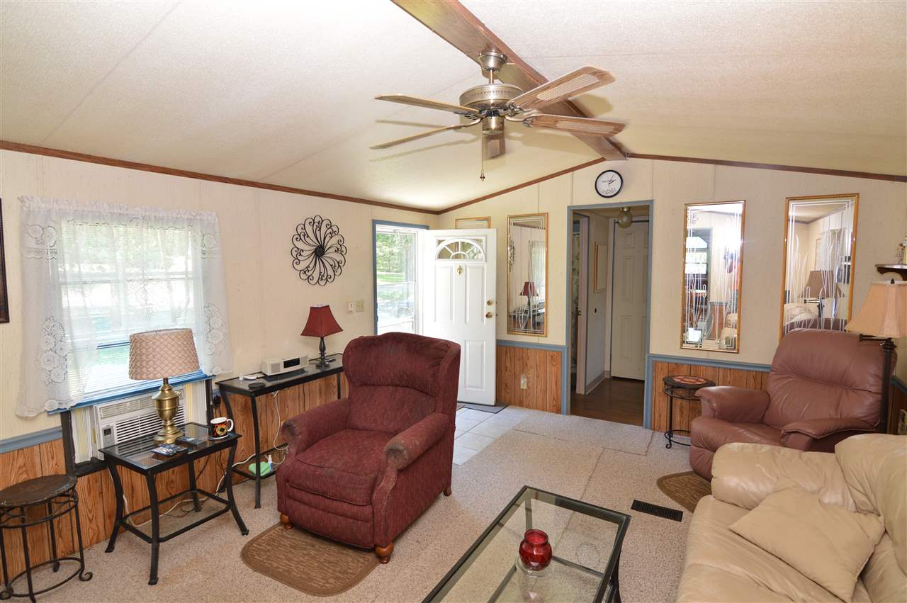 98 Elm Street Epping, NH 03042 - Photo 3 of 28