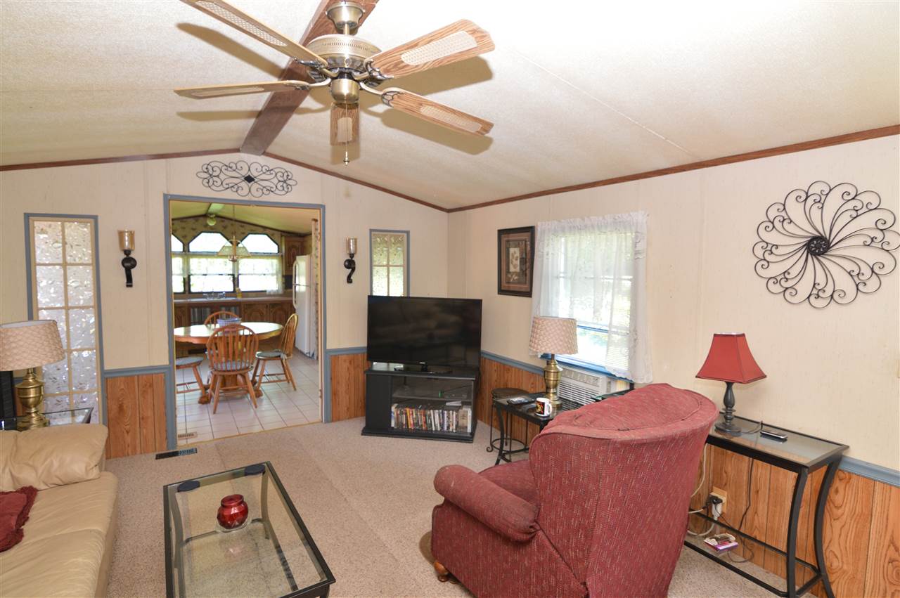 98 Elm Street Epping, NH 03042 - Photo 5 of 28