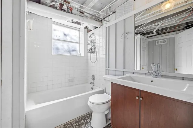 $435,000 | 295 Oakland Drive Northwest, Gainesville, GA 30501