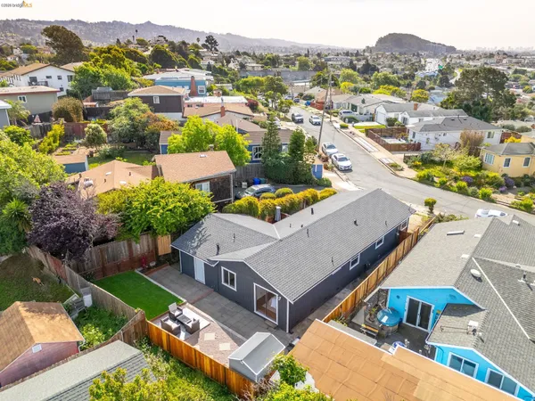 $749,000 | 1354 Santa Clara Street, Richmond, CA 94804