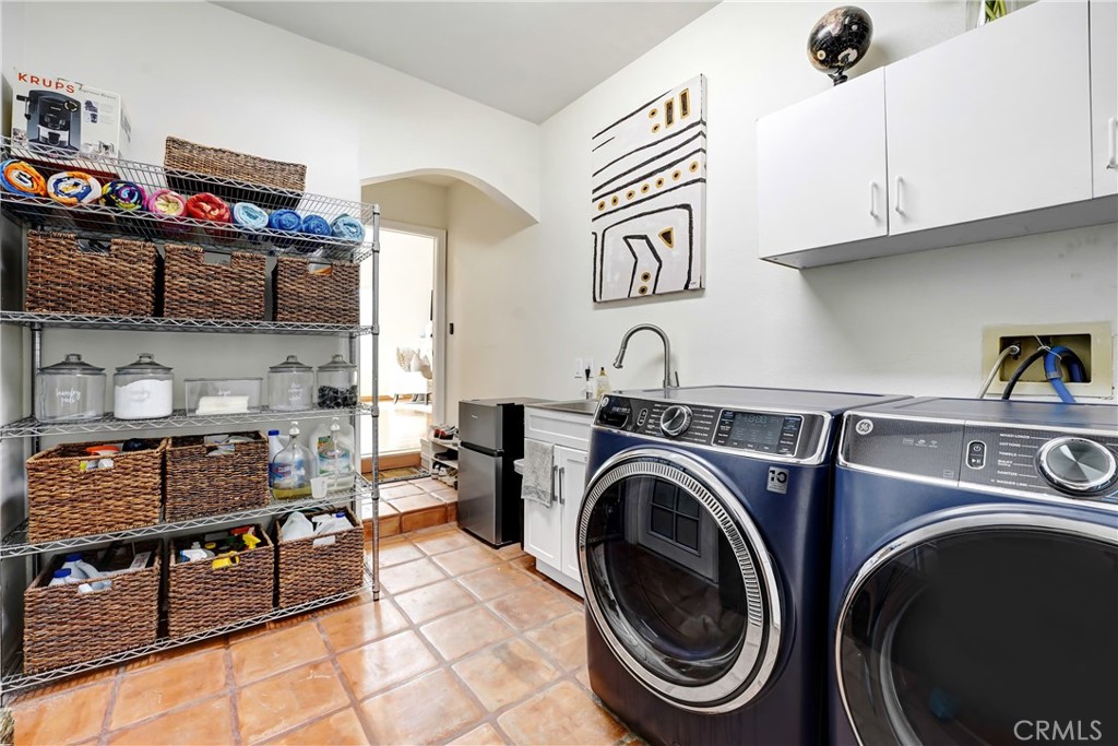 11242 Sheldon Street Sun Valley, CA 91352 - Photo 15 of 15 a view of livingroom with washer and dryer