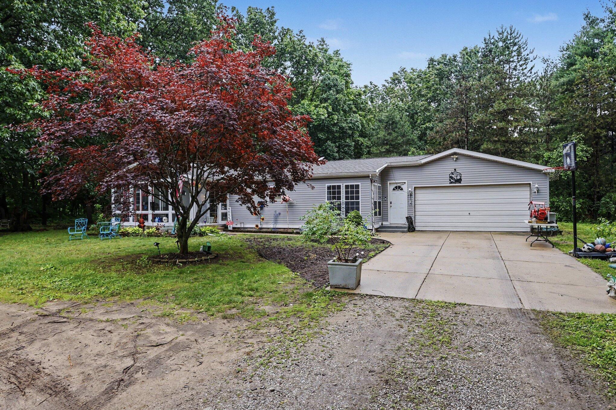 4448 East River Road Buchanan, MI 49107 - Photo 3 of 29