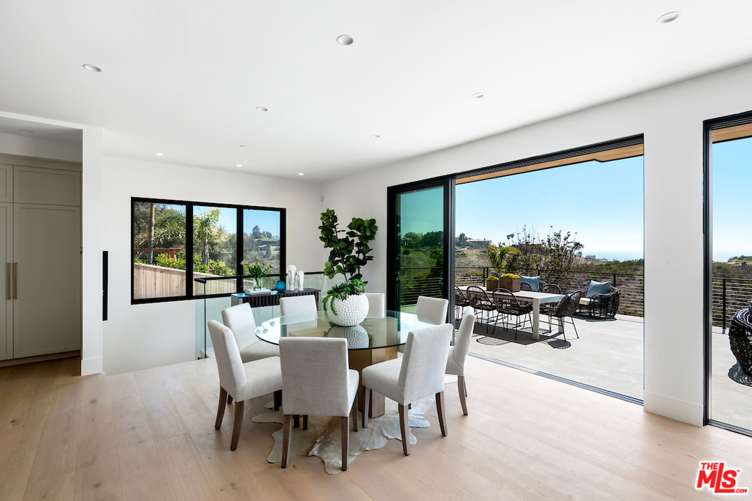 6761 Wandermere Road Malibu, CA 90265 - Photo 14 of 35 Gallery Image 14