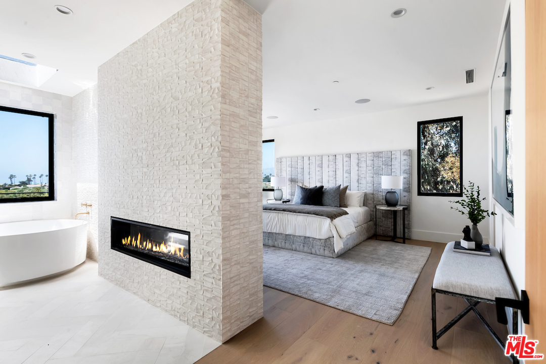6761 Wandermere Road Malibu, CA 90265 - Photo 22 of 35 Gallery Image 22
