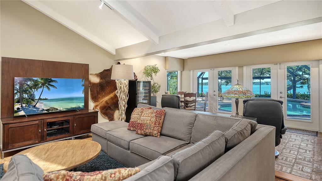 1042 North Casey Key Road Osprey, FL 34229 - Photo 14 of 58