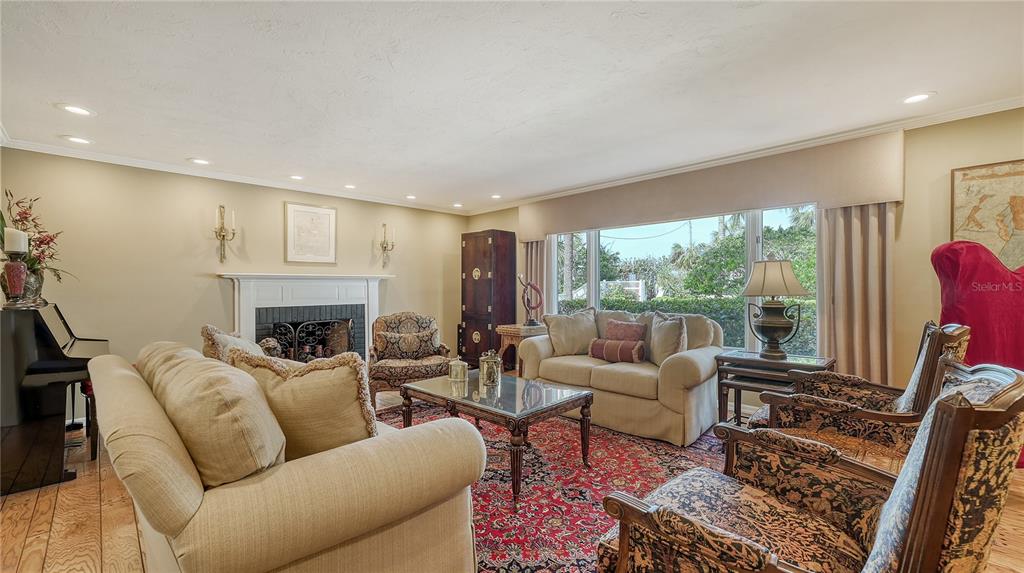 1042 North Casey Key Road Osprey, FL 34229 - Photo 22 of 58