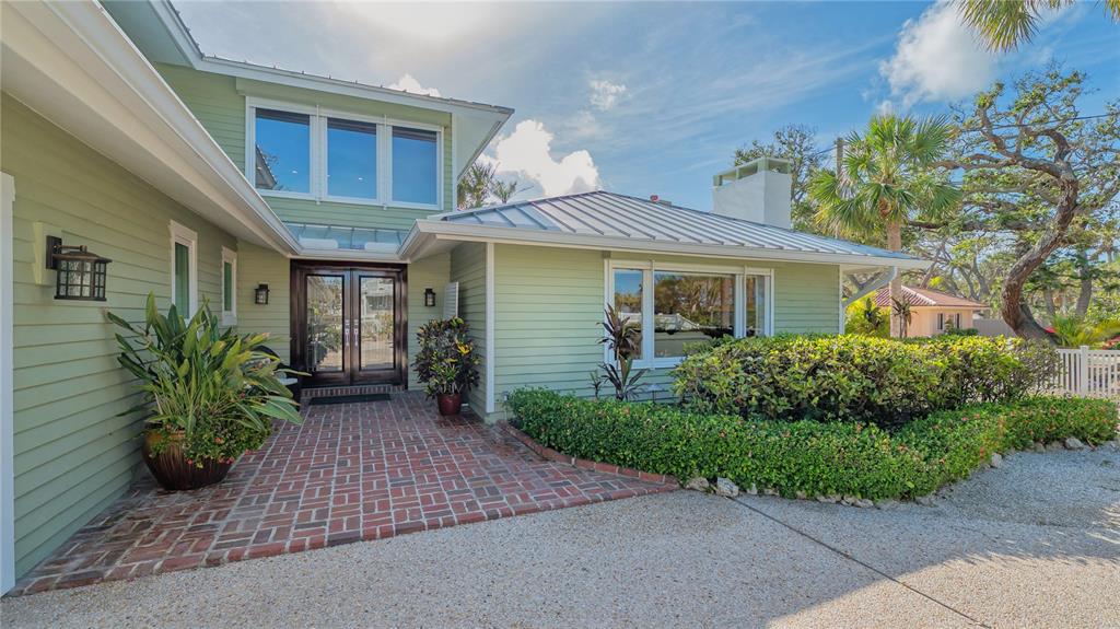 1042 North Casey Key Road Osprey, FL 34229 - Photo 4 of 58