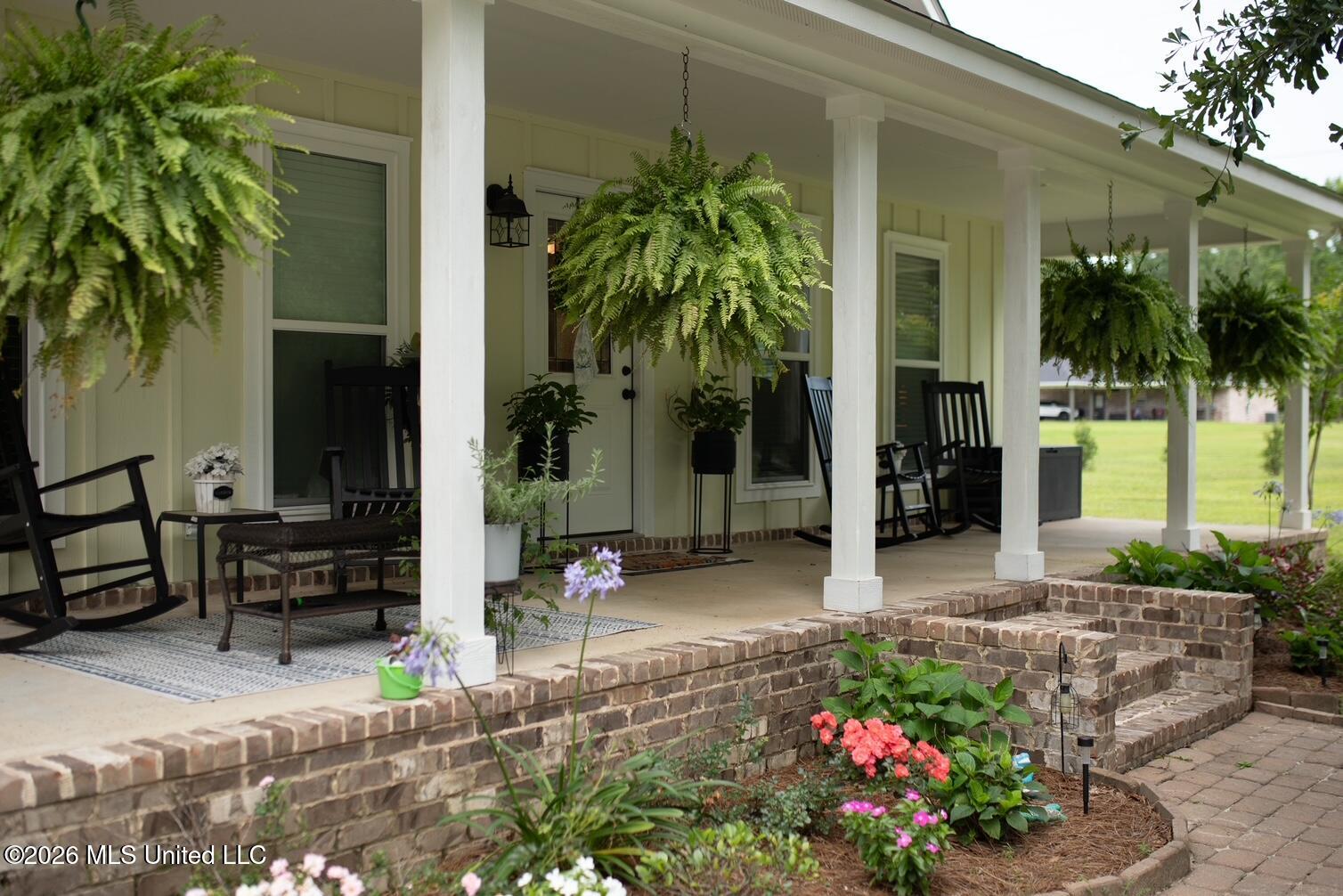 7720 Coleman Homestead Road Moss Point, MS 39562 - Photo 4 of 22 IMG_2101