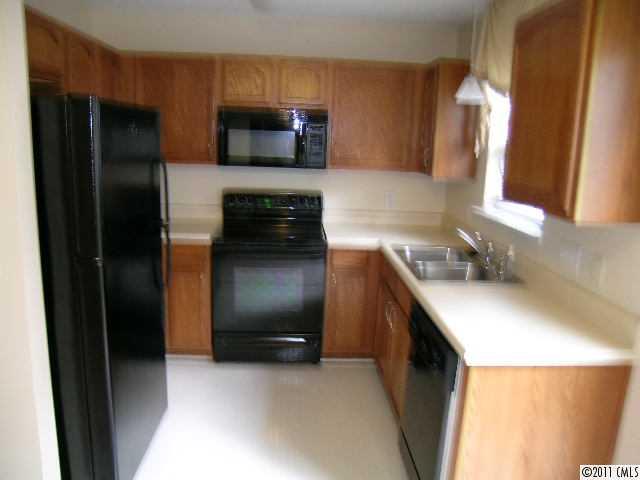 203 Butler Place Fort Mill, SC 29715 - Photo 4 of 7 Gallery Image 4
