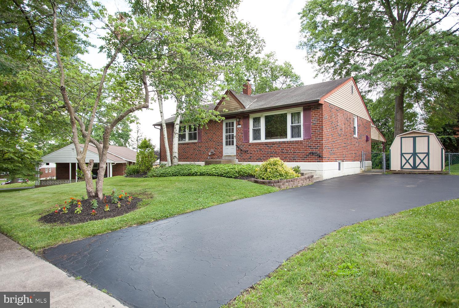 414 Pinecrest Road Norristown, PA 19403 - Photo 1 of 25 Gallery Image 1