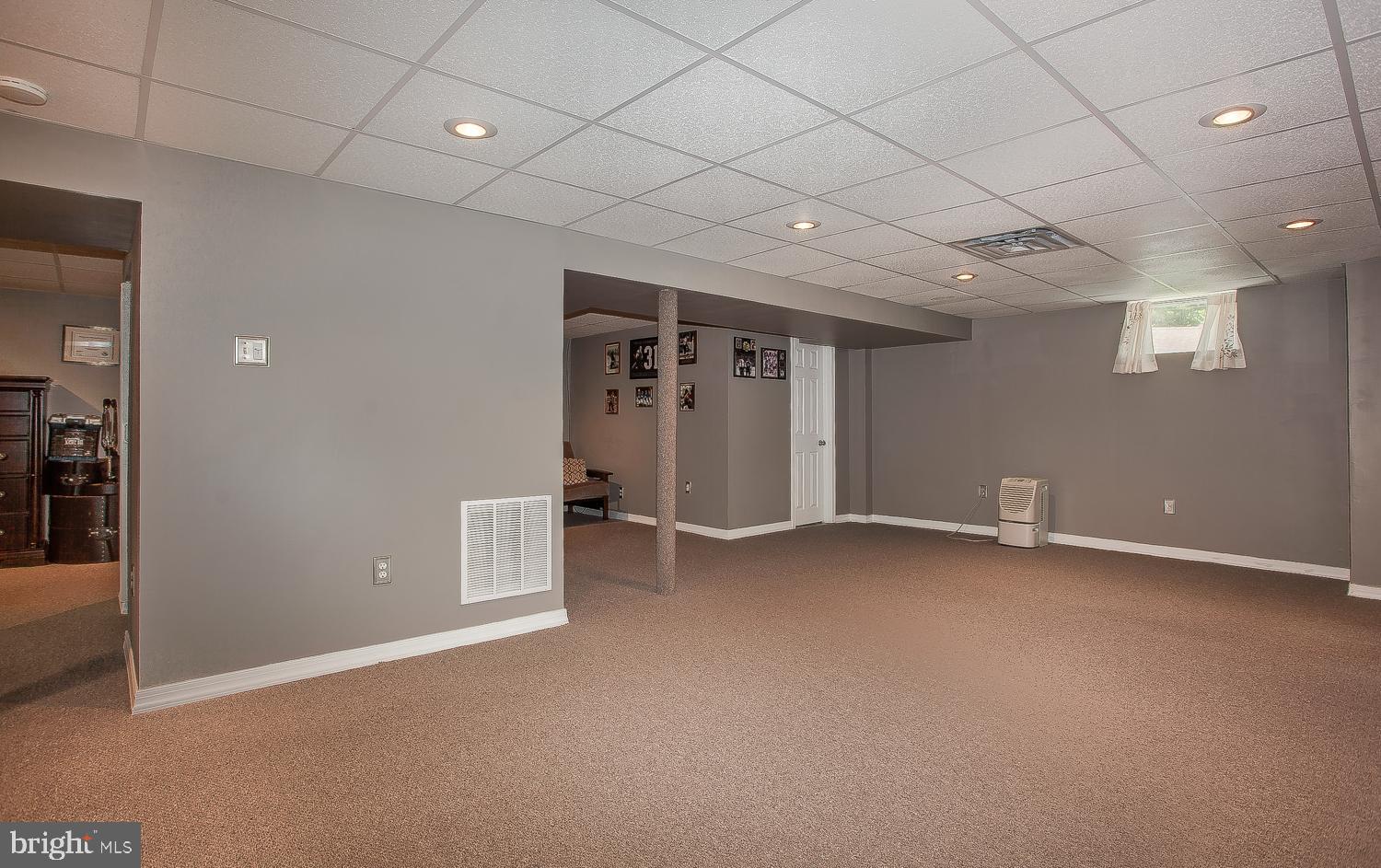 414 Pinecrest Road Norristown, PA 19403 - Photo 17 of 25 Gallery Image 17