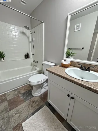 $328,000 | 1087 Murrieta Boulevard, Unit 243, Livermore, CA 94550