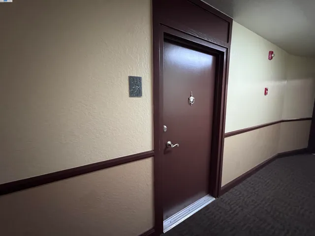 $328,000 | 1087 Murrieta Boulevard, Unit 243, Livermore, CA 94550