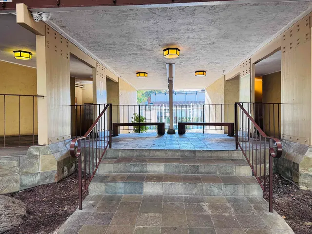 $328,000 | 1087 Murrieta Boulevard, Unit 243, Livermore, CA 94550