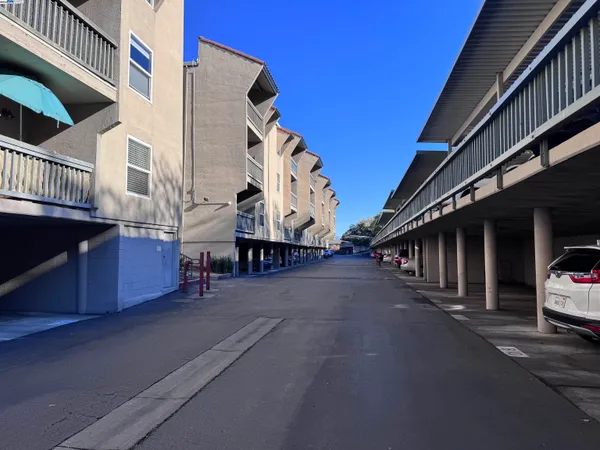 $328,000 | 1087 Murrieta Boulevard, Unit 243, Livermore, CA 94550