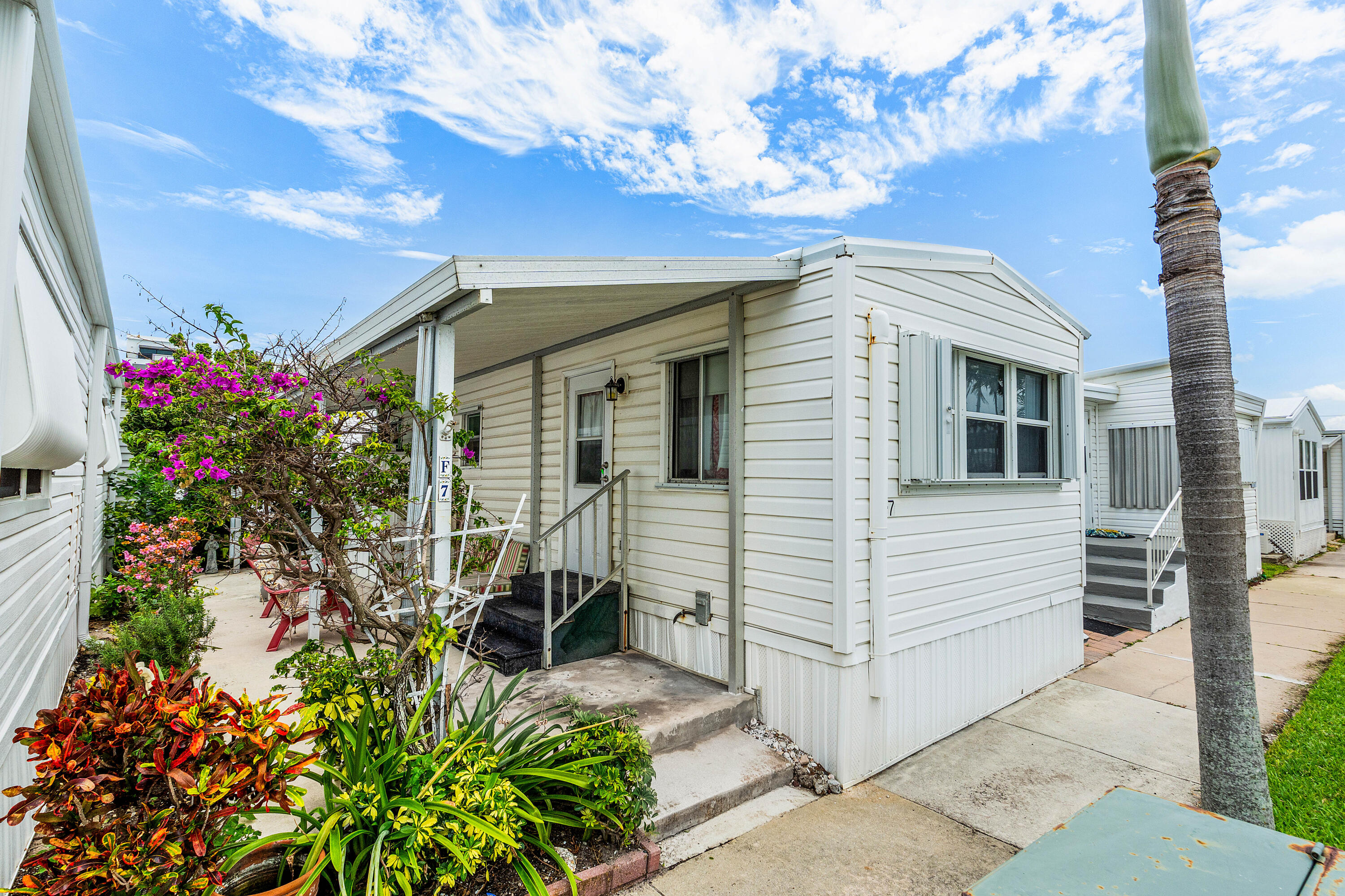 7 Ruthmary Avenue, Unit F Briny Breezes, FL 33435 - Photo 1 of 17 001-7RuthmaryAvenue-F-BrinyBreezes-FL-33